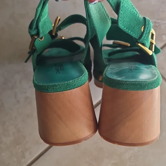 Charlotte Stone Lucia - Picture 4 of 8